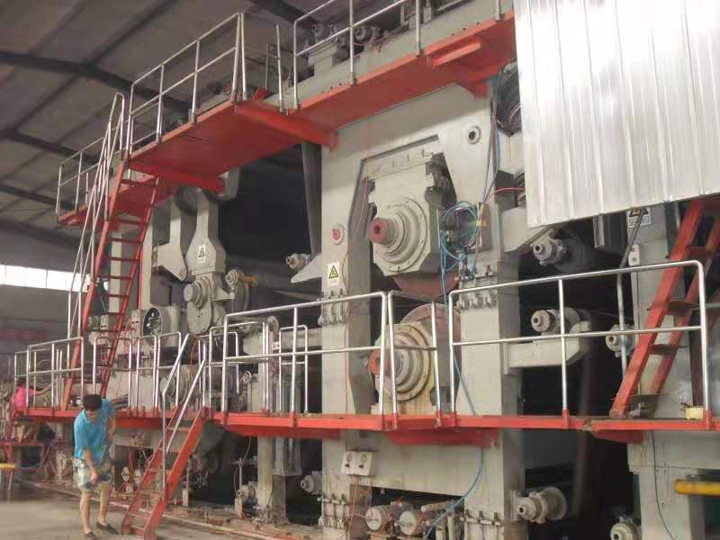 胶辊过早皲裂、老化